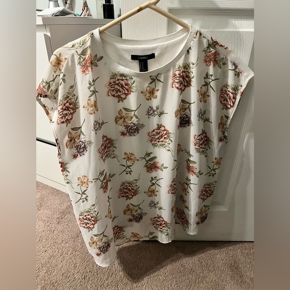 Floral blouse top